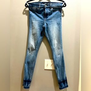 Hollister High Rise Extreme Skinny Jeans -Size 26x30